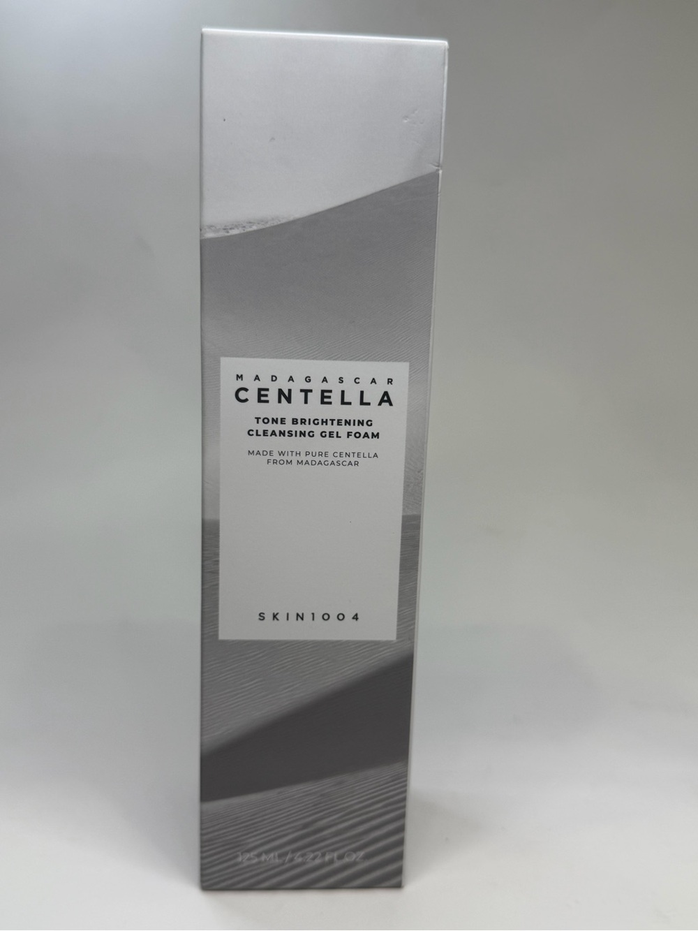 SKIN1004 Madagascar Centella Tone Brightening Cleansing Gel Foam - Gray/White
